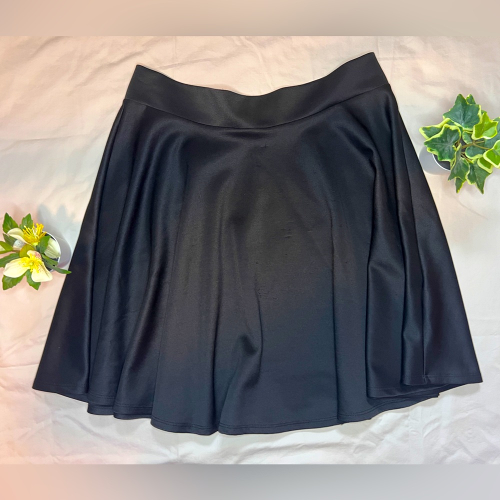 Black Flowy Midi Skirt